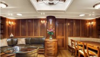 Luxury sailing yacht Endeavour - Saloon
